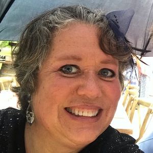 Meet your Posher, Kelli